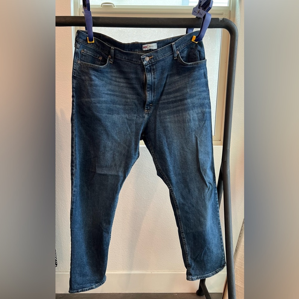 Like new Wrangler Blue Jeans